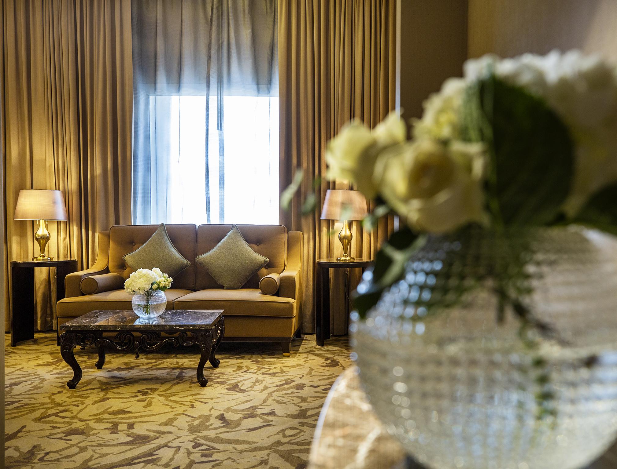 Ezdan Palace Hotel Doha Exterior foto A suite at the hotel