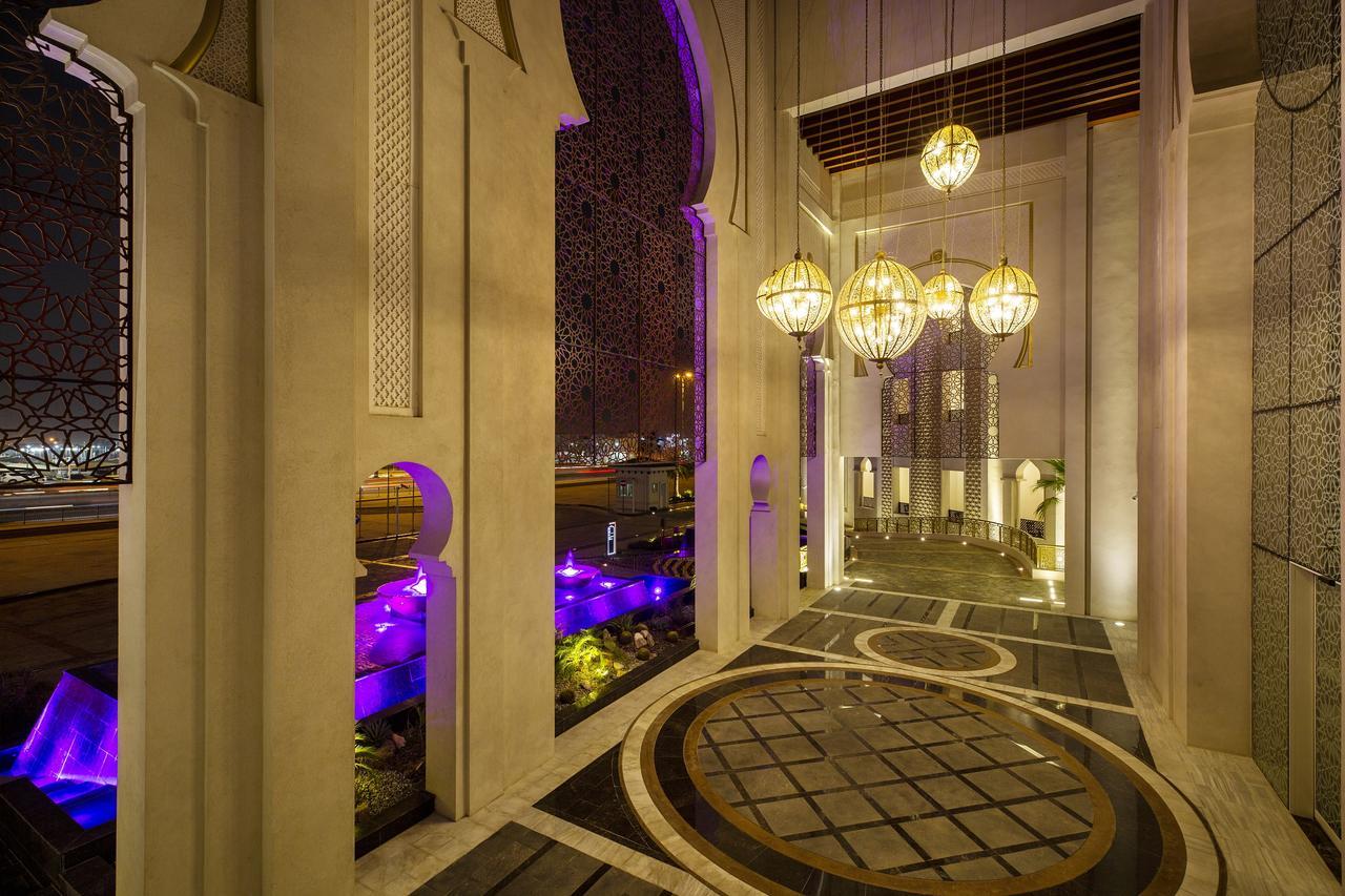 Ezdan Palace Hotel Doha Exterior foto The hotel's interior